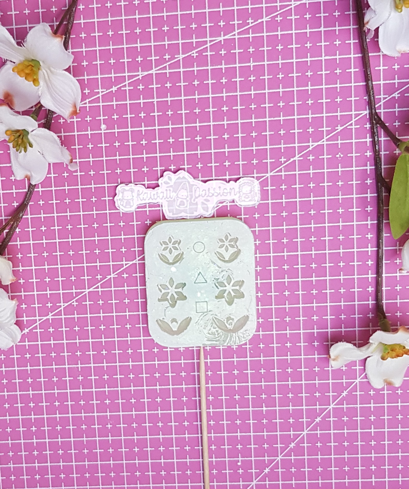 Florals on Walls Earring Pallet
