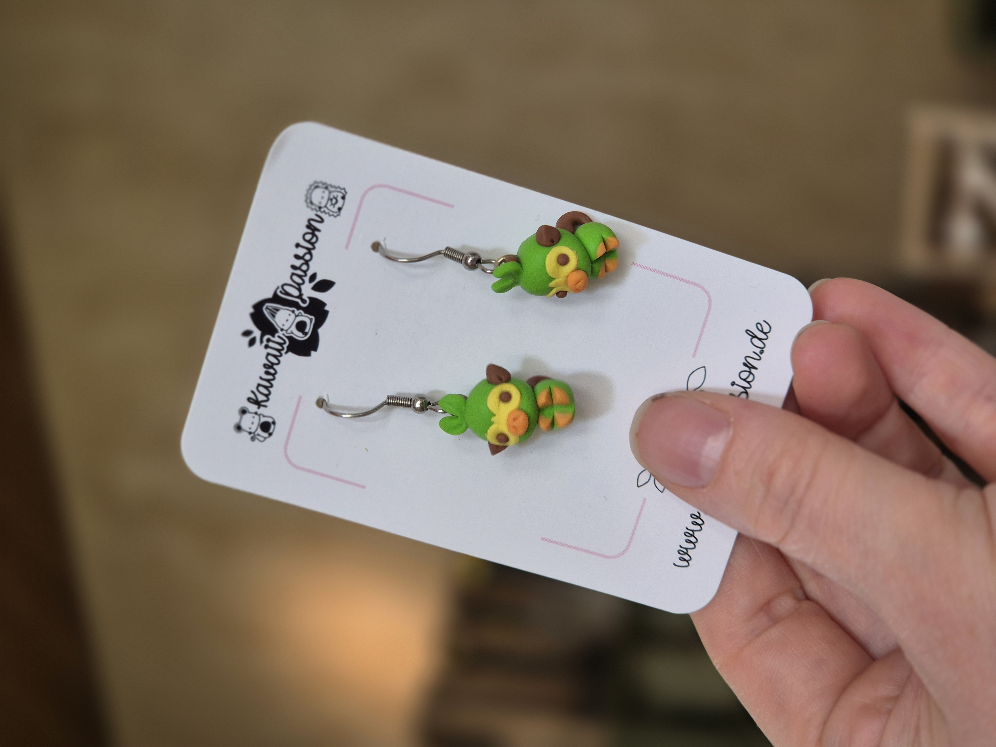 Gen VIII Plant Starter, Pkmn #810, Earrings